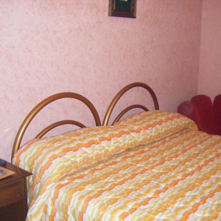 Villa Robinia マッサフラ エクステリア 写真